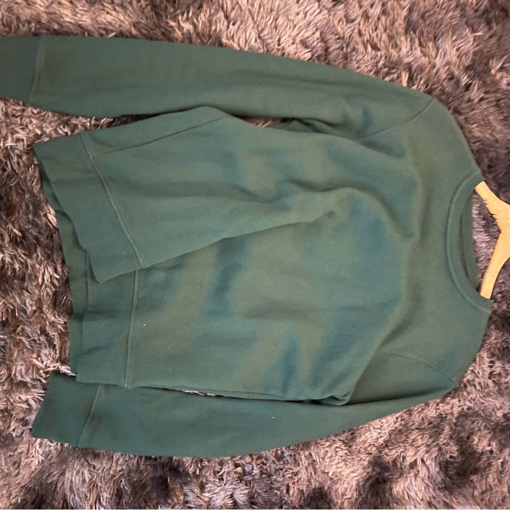 Amazon Essentials Forest Green Crew Neck Sweatshirt